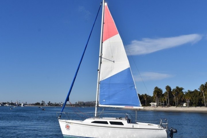 a small boat in a body of water