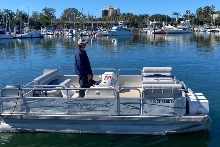 a small boat in a body of water